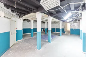 Exceptional Unique Space near Gare du Nord - Image 16