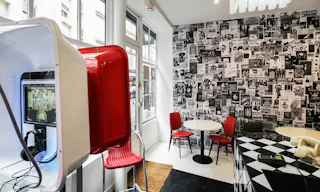 Trendy Record Store Near Montmartre - Image 3