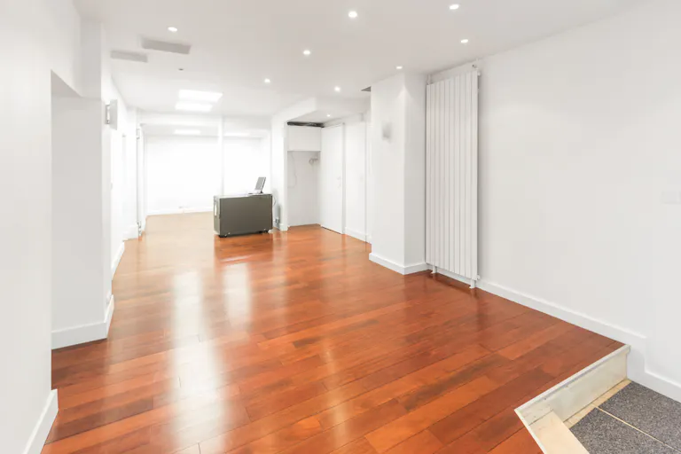 Elegant Unique Space in Le Marais - Image 1