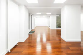 Elegant Unique Space in Le Marais - Image 10