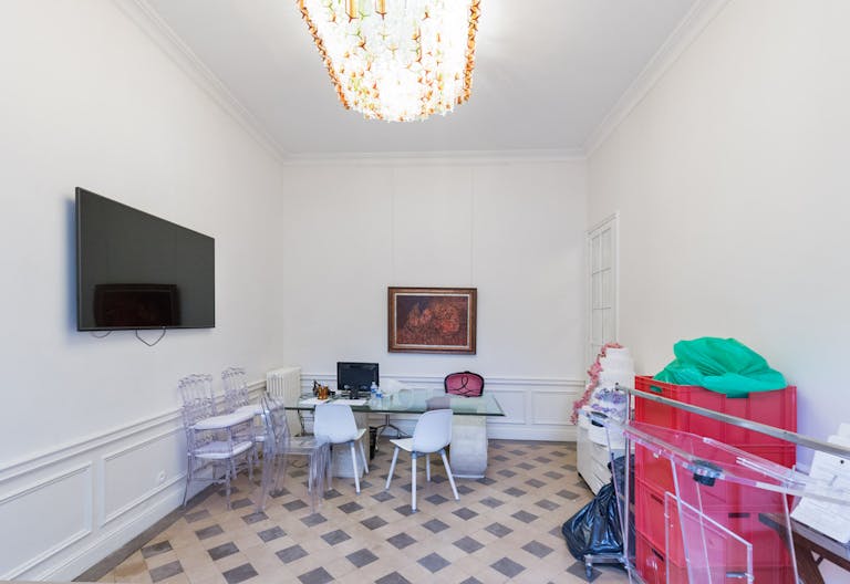 Cozy space near Champs-Elysées - Image 3