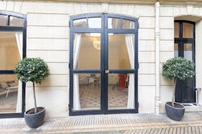 Cozy space near Champs-Elysées - Image 4