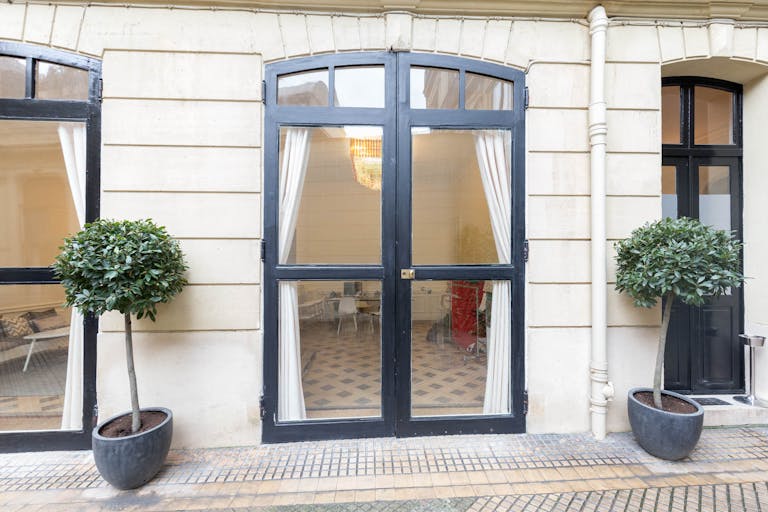 Cozy space near Champs-Elysées - Image 4