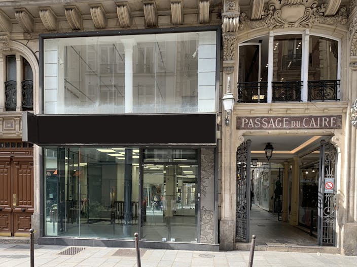 Exciting Pop-Up Store Opportunity in the Heart of Paris! - Image 0