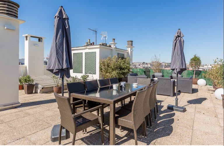 Charming Apartment near Champs Elysées - Image 2