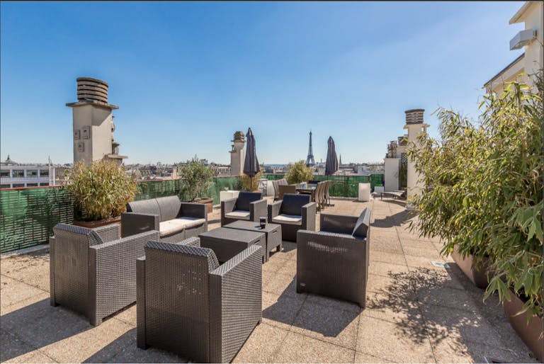 Charming Apartment near Champs Elysées - Image 4
