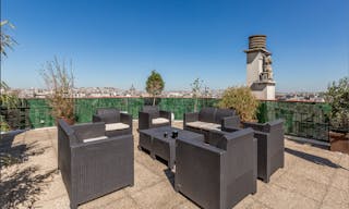 Charming Apartment near Champs Elysées - Image 5