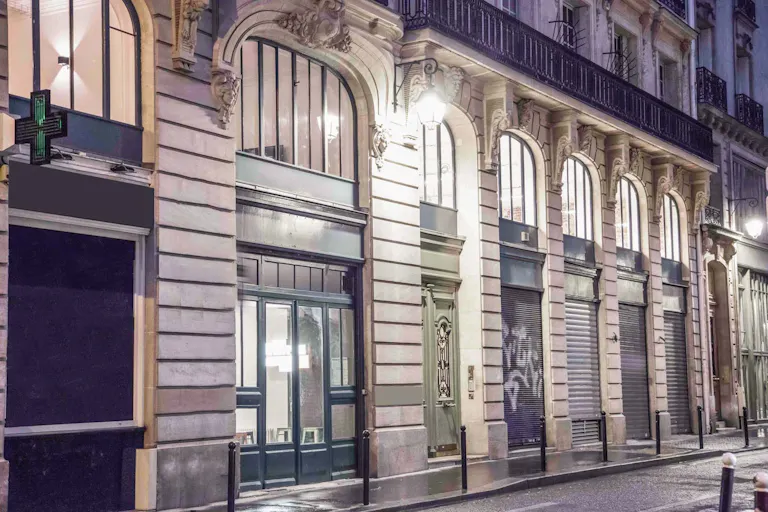 Prestigious Apartment near Galeries Lafayette - Image 4