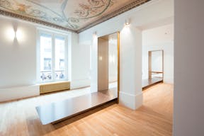 Sophisticated Space near Palais Royal - Image 3