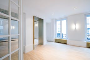 Sophisticated Space near Palais Royal - Image 7