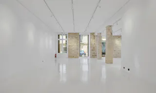 Beautiful space in Le Marais - Image 6