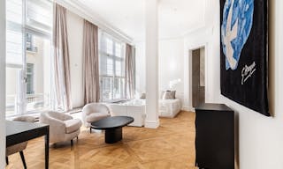 Showroom Place des Victoires Paris - Fashion week and private events - Image 9