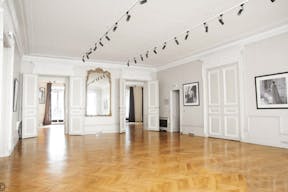 One-of-a-kind Space in the 16th district - Image 8