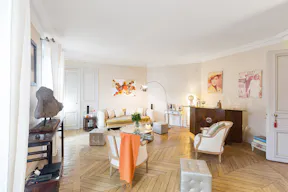 Pretty Haussmannian Apartment in Malesherbes - Image 0