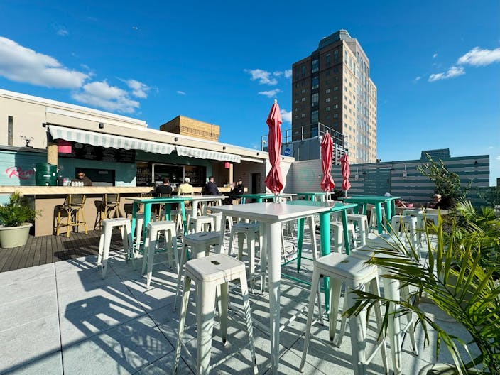 Sun-Drenched, Sleek Industrial Space in DUMBO - Image 1