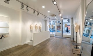 Showroom, popup store on rue de Turenne - Image 1