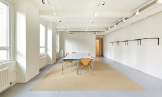 Modern Showroom directly opposite the Empire State Building - Image 3