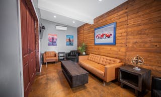 Chic industrial space with a cyc stage - Image 7