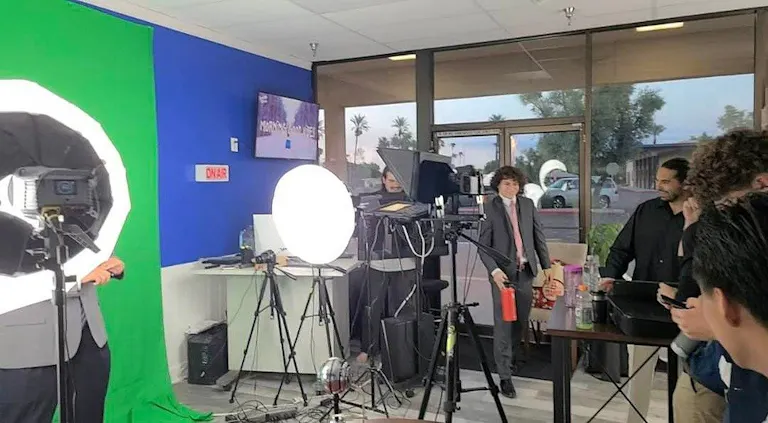 500 sq ft TV studio - Image 3