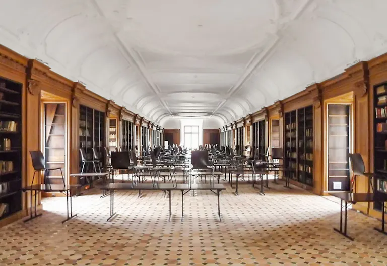 Library in Latin Quarter - Image 1