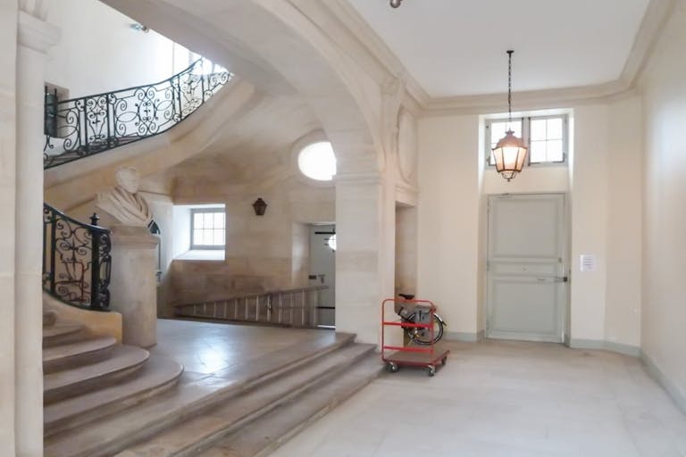 Library in Latin Quarter - Image 3