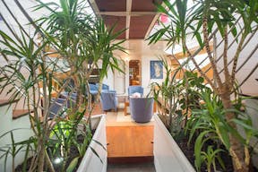 The Yacht in the 16th district of Paris - Image 5