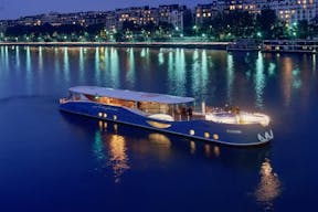 The Yacht in the 16th district of Paris - Image 11