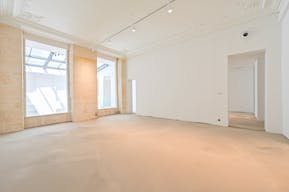 Magnifique espace sous verri�re � proximit� du Palais Royal - Image 7