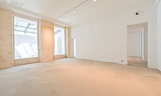 Magnifique espace sous verri�re � proximit� du Palais Royal - Image 7