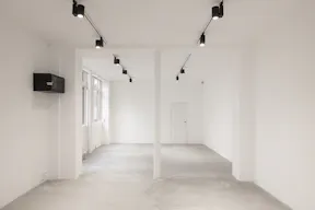 Brand New Showroom Le Marais - Image 2