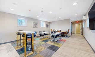 Lawncrest Area Unique Venue - Event and Conference venue for rent - Image 19