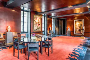 One-of-a-kind Apartment in Vosges Square - Image 2