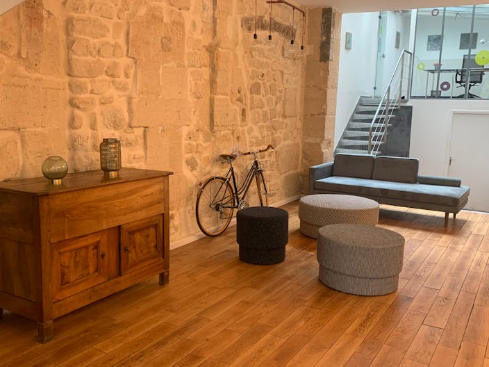 Sophisticated Unique Space in Le Marais - Image 3