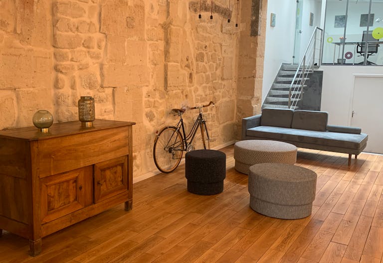 Sophisticated Unique Space in Le Marais - Image 3