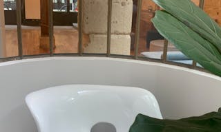 Sophisticated Unique Space in Le Marais - Image 11