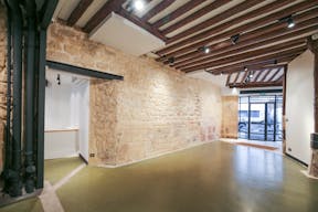 Gorgeous Boutique in Le Marais - Image 9