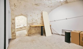 Gorgeous Boutique in Le Marais - Image 26