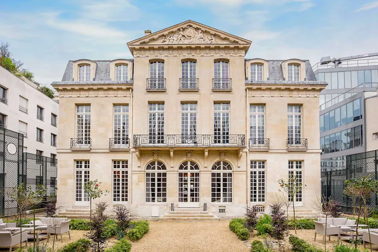 Premium Hotel Space near The Sorbonne - Image 0