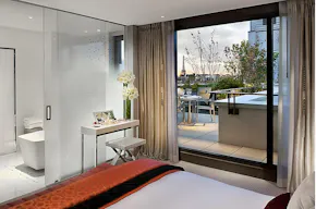 Prime Luxury Hotel Suite - Image 1