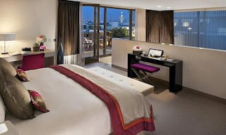 Prime Luxury Hotel Suite - Image 2