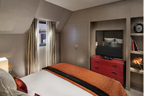 Prime Luxury Hotel Suite - Image 4