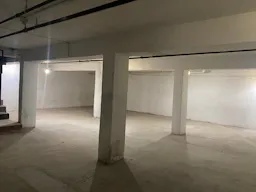 Large Basement space in LA - Image 2