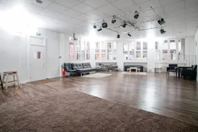 Prestigious Space near Bastille - Image 0