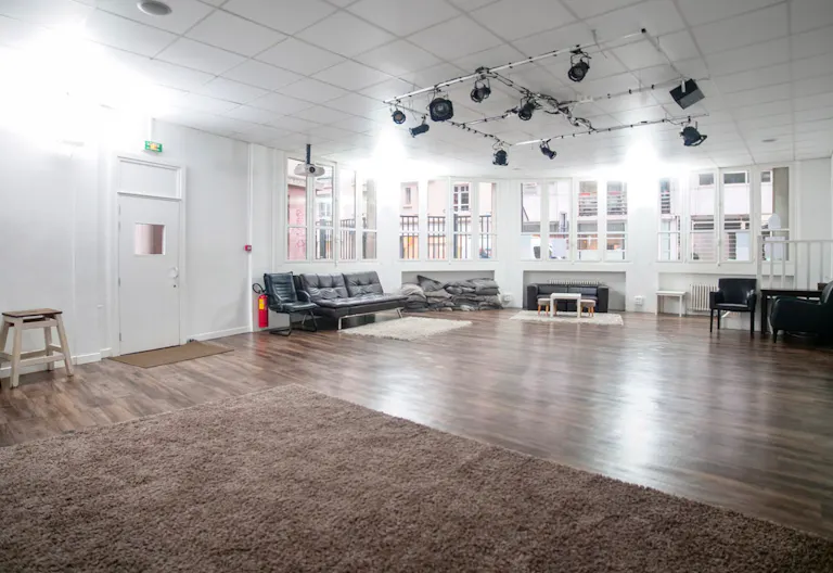 Prestigious Space near Bastille - Image 0