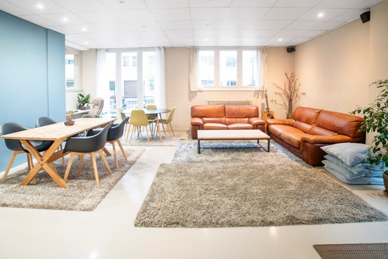 Prestigious Space near Bastille - Image 2