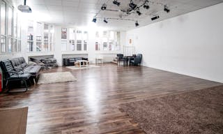 Prestigious Space near Bastille - Image 4