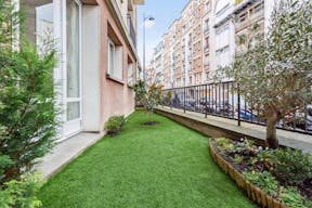 Prestigious Space near Bastille - Image 9