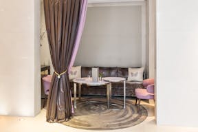 Special space in Saint Honore - Image 3