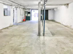 Unique Space in Montreuil - Image 1