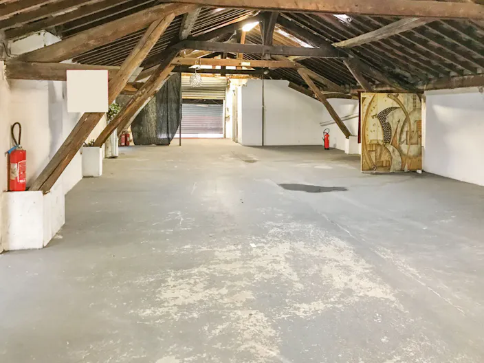 Unique Space in Montreuil - Image 2